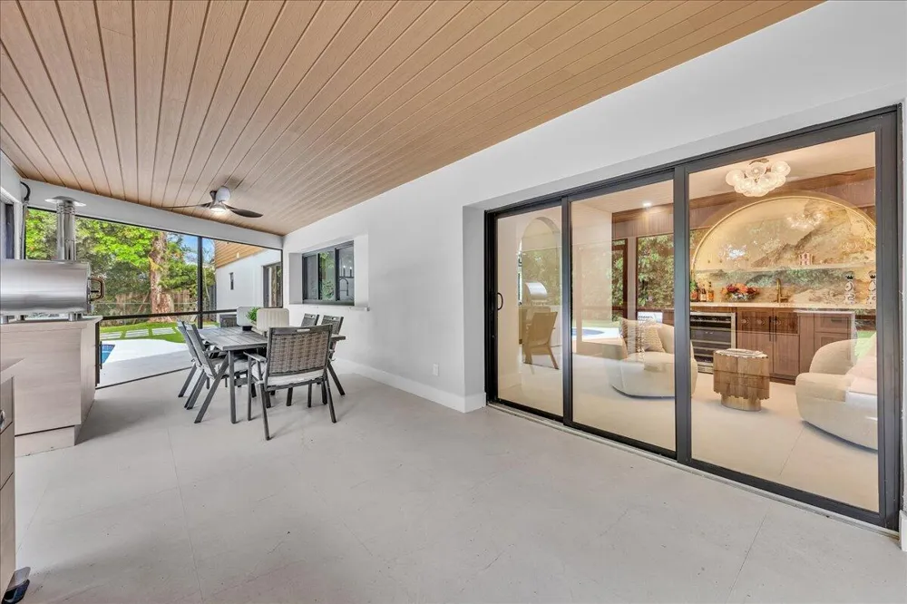 342 FAIRWAY Tequesta, FL 33469