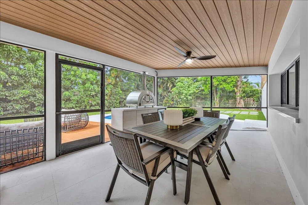 342 FAIRWAY Tequesta, FL 33469