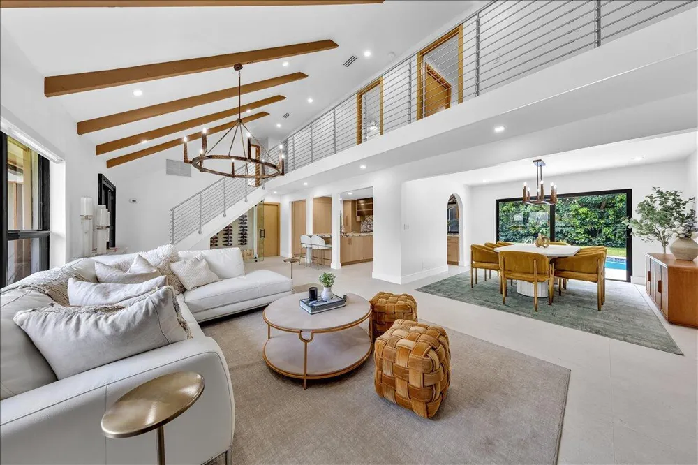 342 FAIRWAY Tequesta, FL 33469