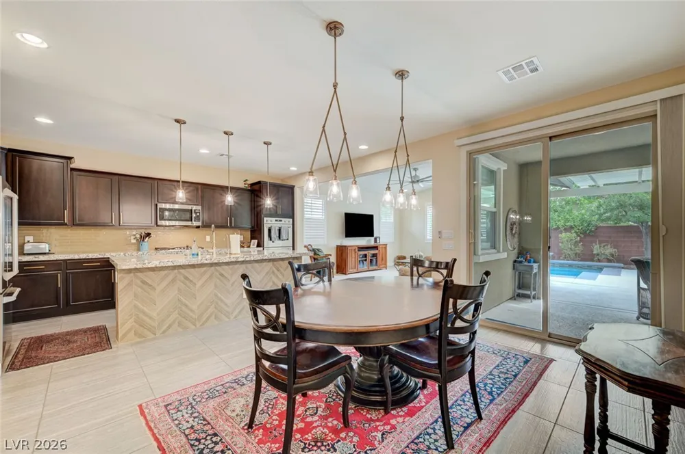 5880 Glory Heights Drive Las Vegas, NV 89135