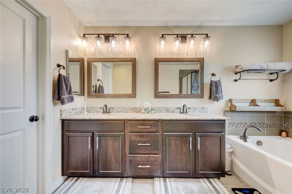 5880 Glory Heights Drive Las Vegas, NV 89135