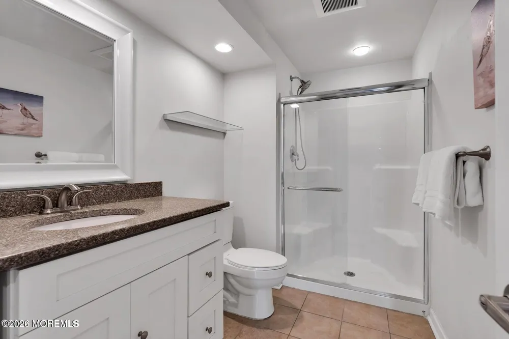 27 Arnold Avenue Point Pleasant Beach, NJ 08742