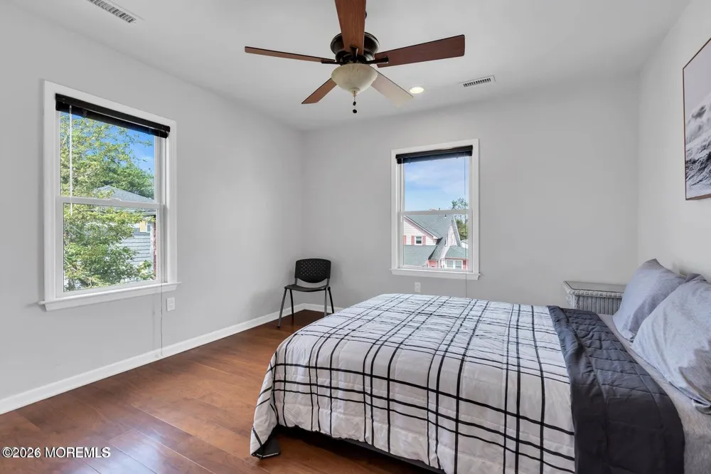 27 Arnold Avenue Point Pleasant Beach, NJ 08742