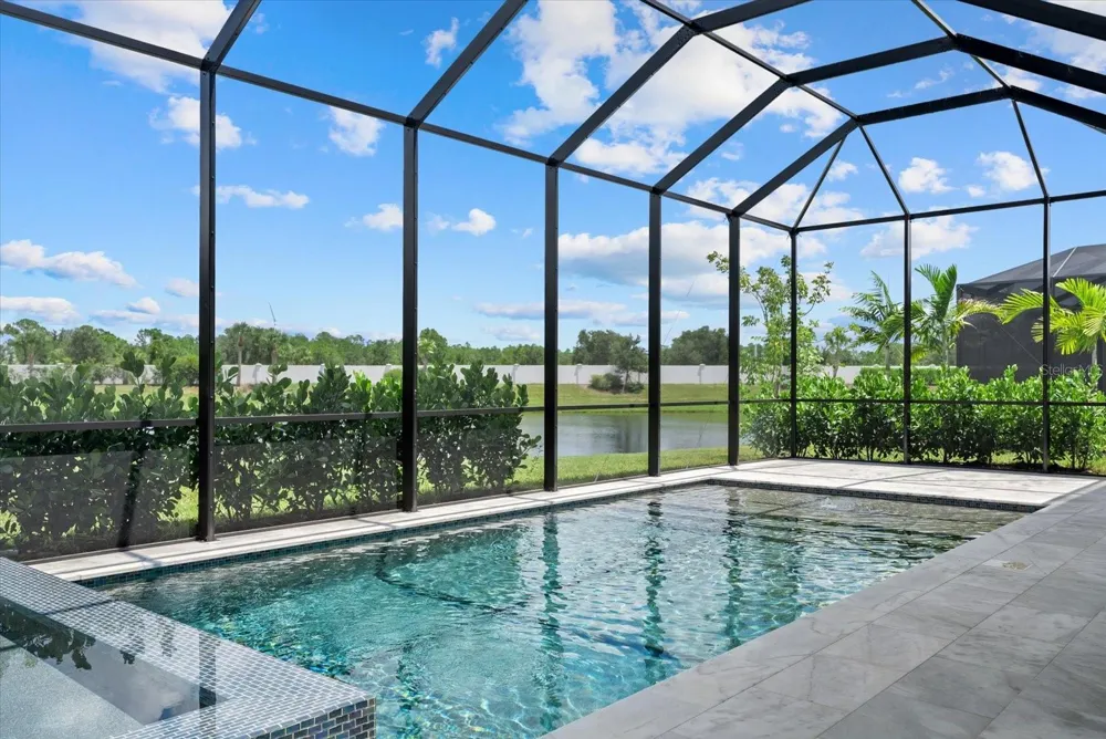 8133 NEVIS RUN Lakewood Ranch, FL 34202