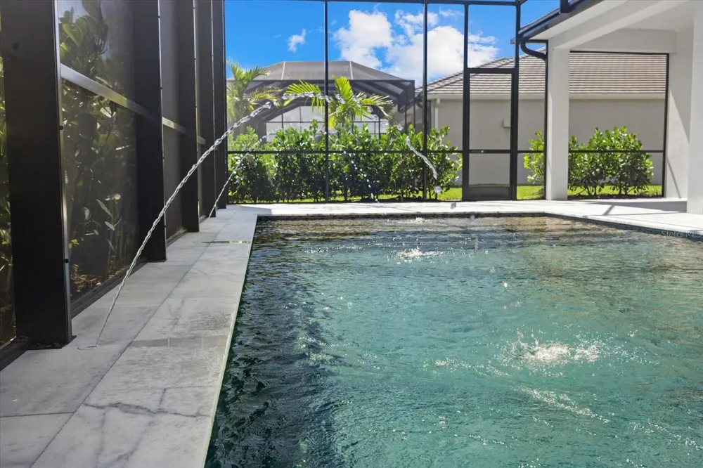 8133 NEVIS RUN Lakewood Ranch, FL 34202