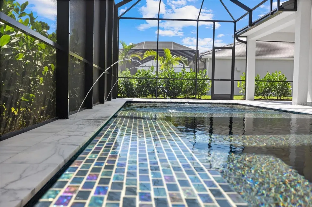 8133 NEVIS RUN Lakewood Ranch, FL 34202