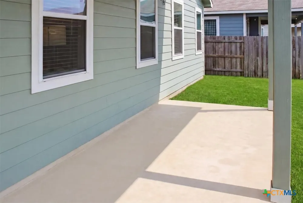 3517 Tripps Place Seguin, TX 78155