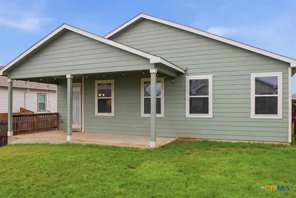 3517 Tripps Place Seguin, TX 78155
