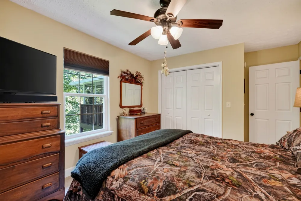 45 Point Pl Monterey, TN 38574