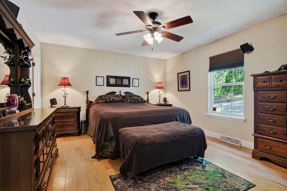 45 Point Pl Monterey, TN 38574