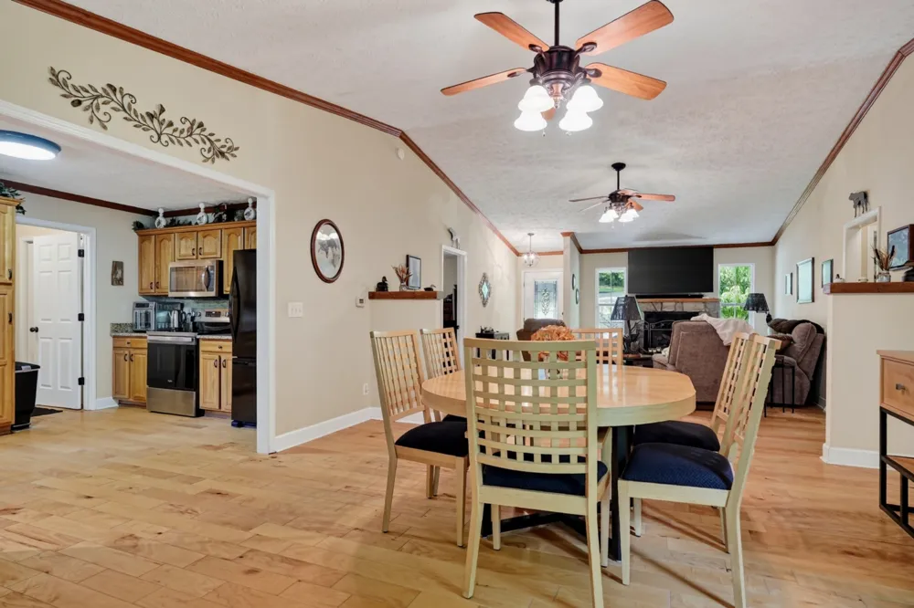 45 Point Pl Monterey, TN 38574