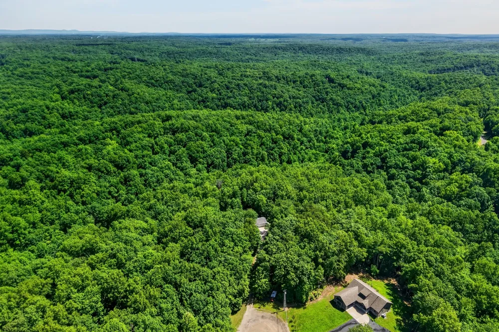 45 Point Pl Monterey, TN 38574