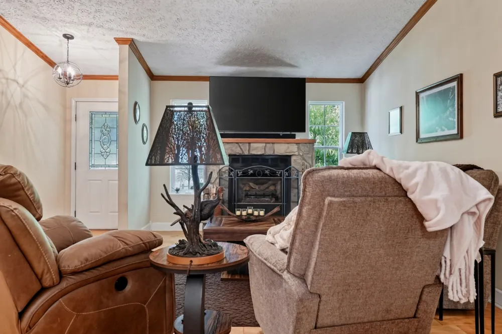 45 Point Pl Monterey, TN 38574