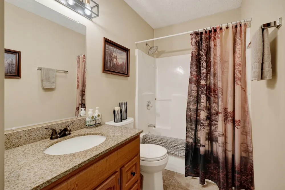 45 Point Pl Monterey, TN 38574