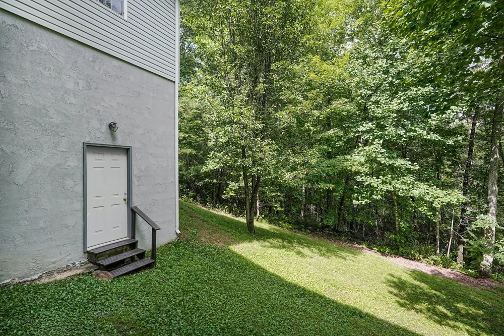 45 Point Pl Monterey, TN 38574
