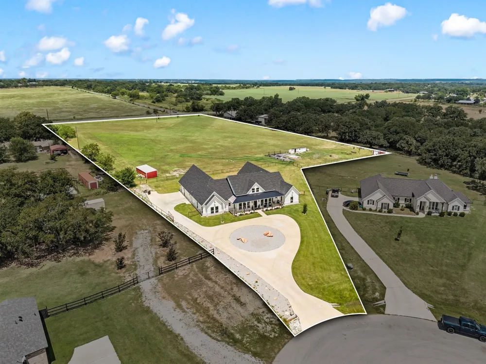 151 Lakota Drive Bridgeport, TX 76426