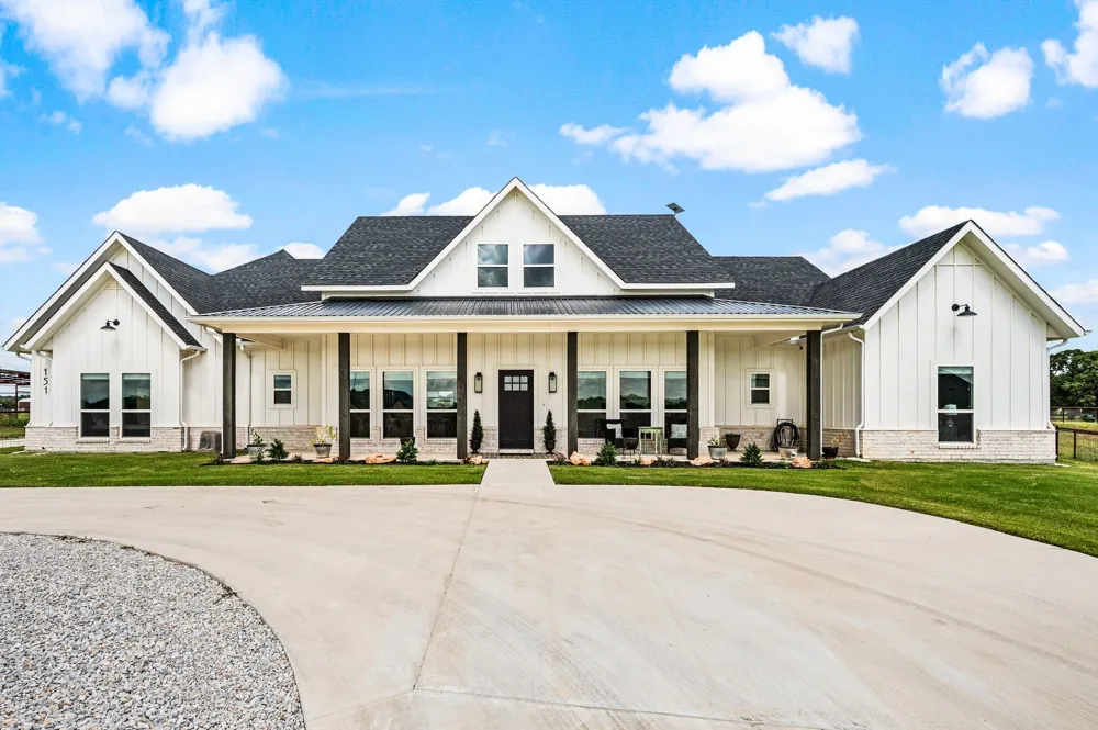 151 Lakota Drive Bridgeport, TX 76426