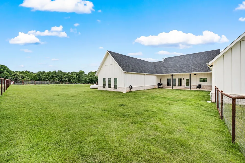 151 Lakota Drive Bridgeport, TX 76426