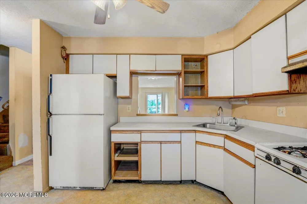 101 Joan Court Jackson, NJ 08527