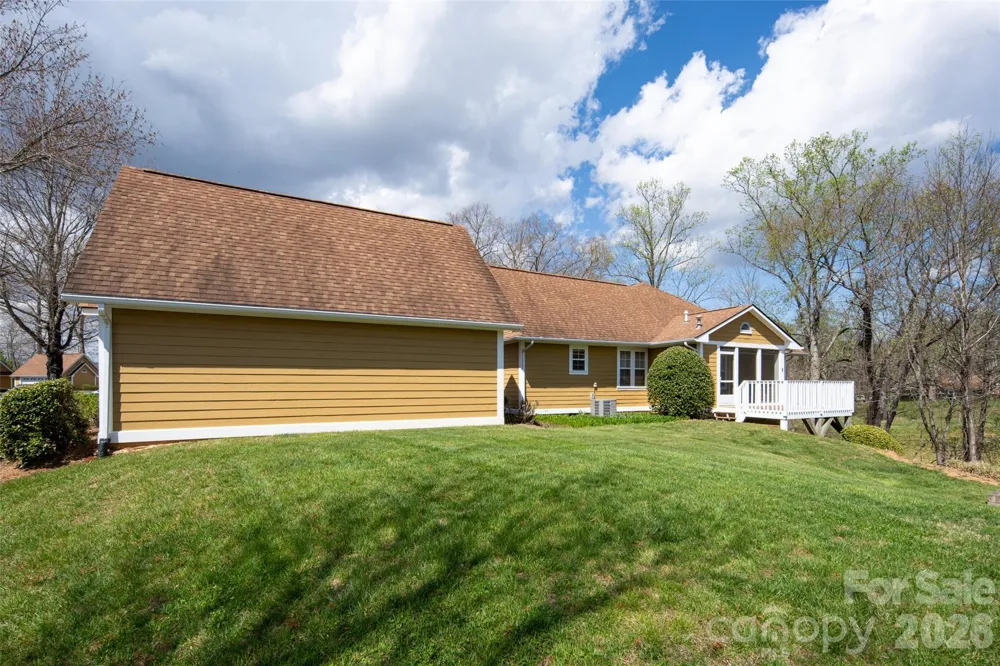 803 Woodlea Court Asheville, NC 28806