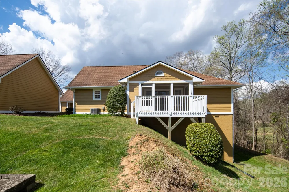 803 Woodlea Court Asheville, NC 28806