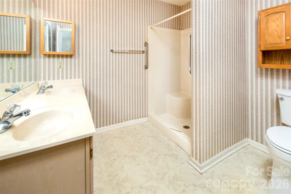 803 Woodlea Court Asheville, NC 28806