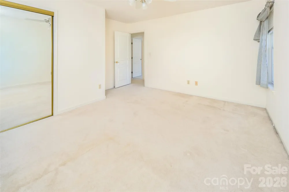 803 Woodlea Court Asheville, NC 28806