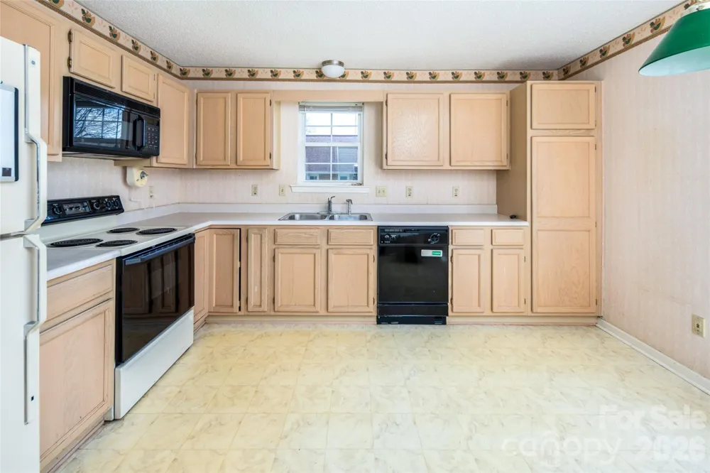 803 Woodlea Court Asheville, NC 28806