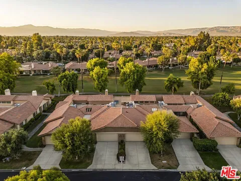320 S Sierra Madre