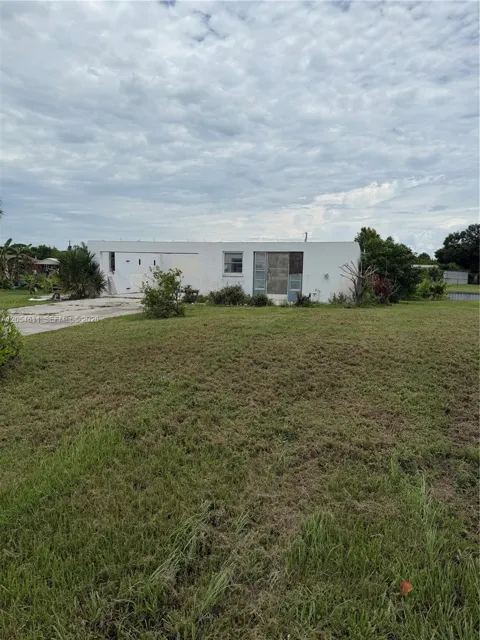 1053 Lantern Ln Okeechobee