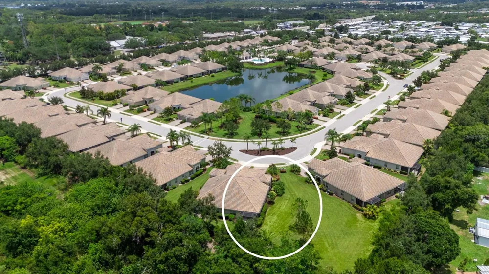4866 MAYMONT PARK CIRCLE Bradenton, FL 34203