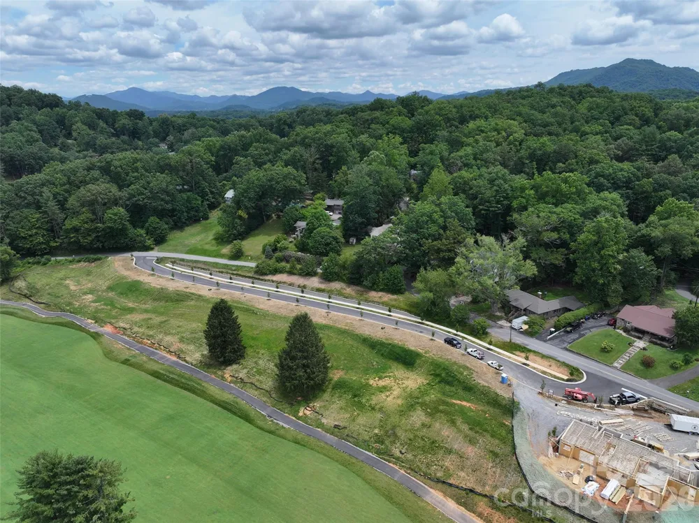 110 Farmer Branch Lane #8 Waynesville, NC 28786