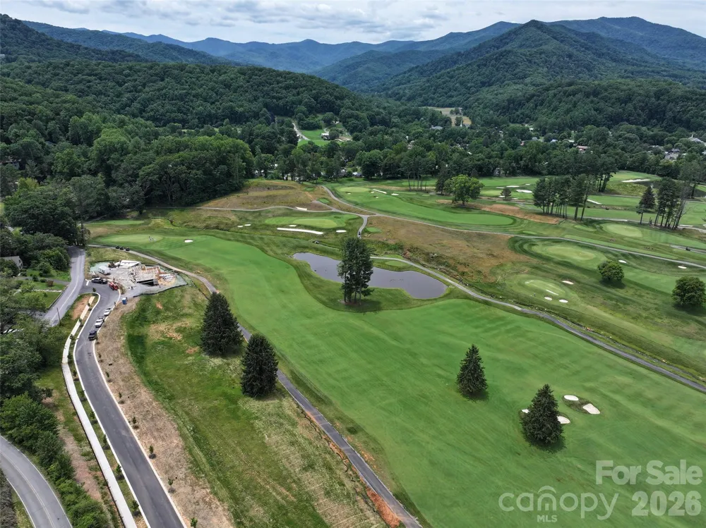 110 Farmer Branch Lane #8 Waynesville, NC 28786