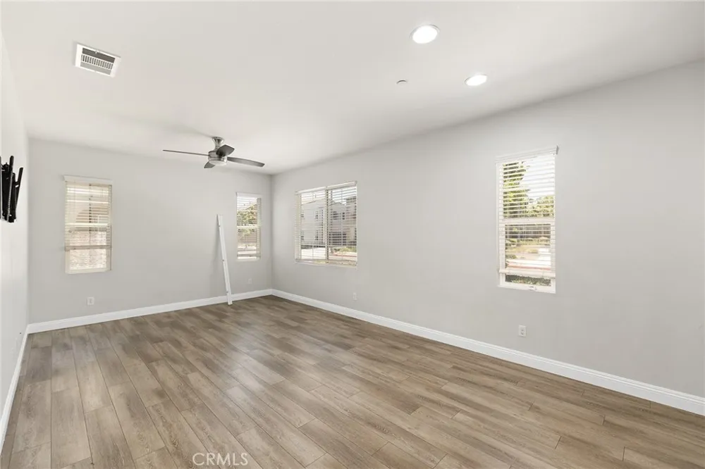 37330 Paseo Tulipa Murrieta, CA 92563