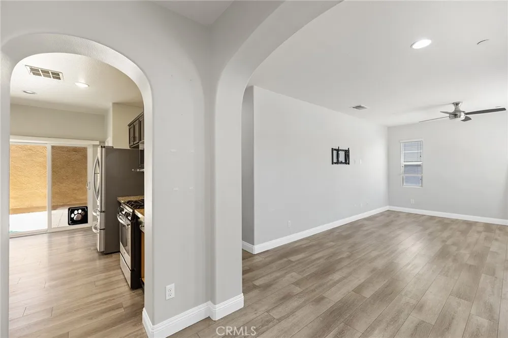 37330 Paseo Tulipa Murrieta, CA 92563