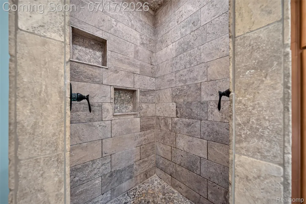 2660 Scenic Meadows Drive Brandon Charter Township, MI 48462