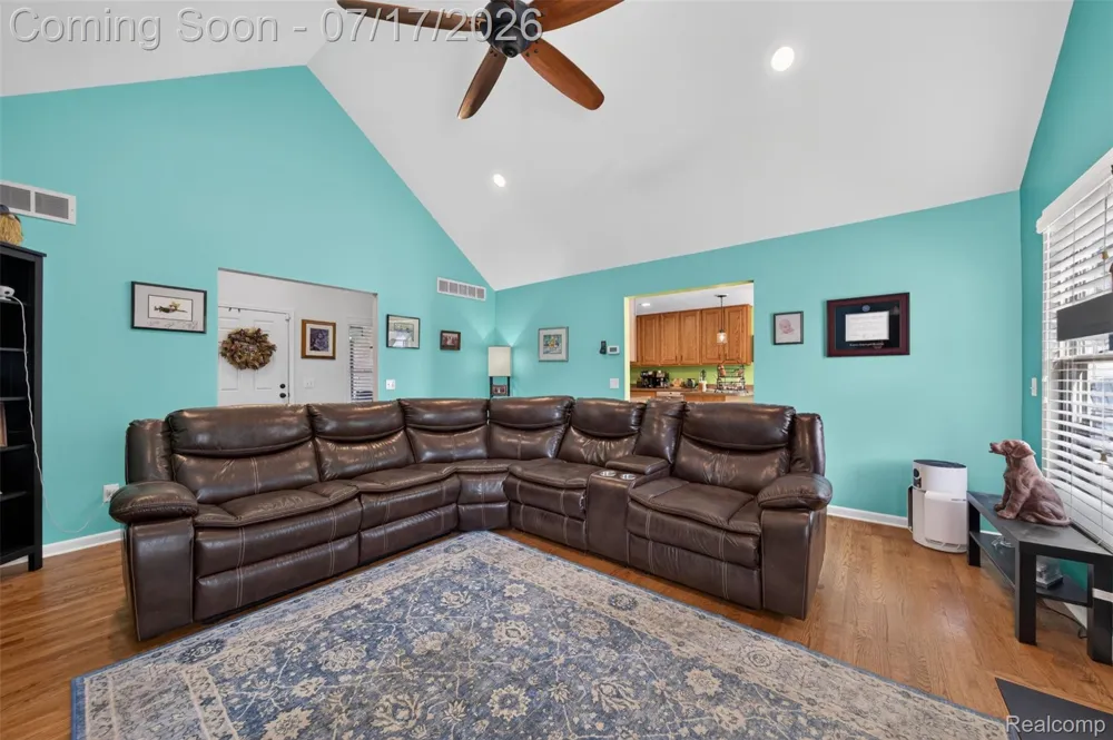 2660 Scenic Meadows Drive Brandon Charter Township, MI 48462