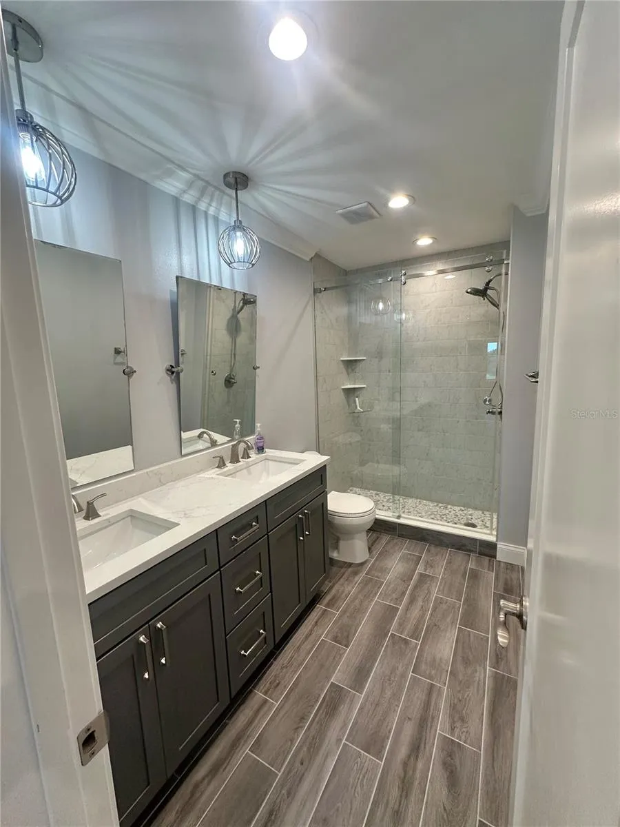 2073 SKIMMER COURT W #222 Clearwater, FL 33762
