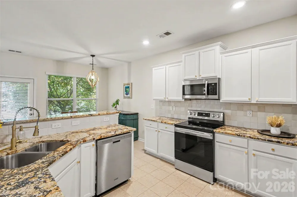 3324 Brackhill Street Davidson, NC 28036
