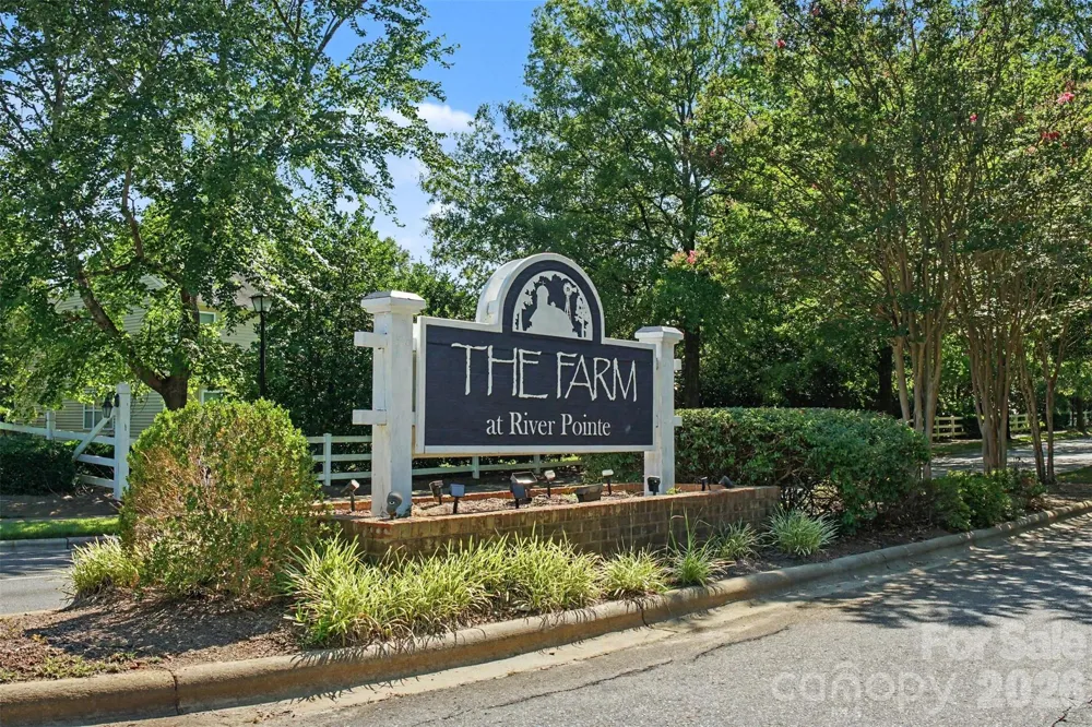 3324 Brackhill Street Davidson, NC 28036