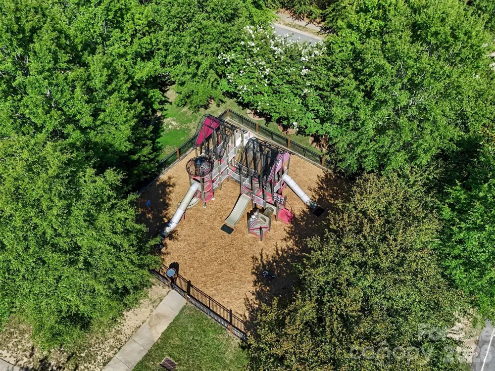 3324 Brackhill Street Davidson, NC 28036