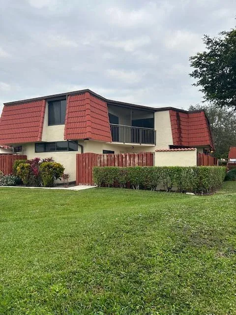 3896 Victoria Drive