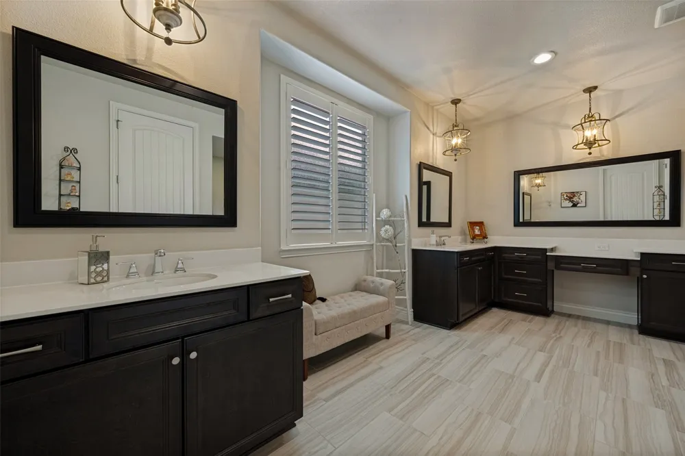 9821 Ironwood Drive Denton, TX 76207