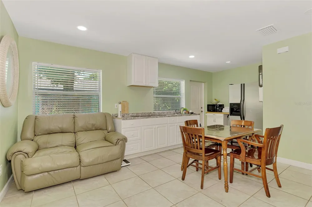 1420 19TH AVENUE W Bradenton, FL 34205