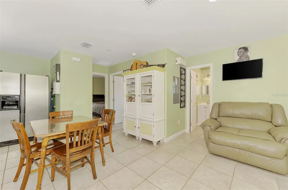 1420 19TH AVENUE W Bradenton, FL 34205