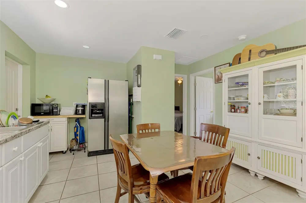 1420 19TH AVENUE W Bradenton, FL 34205