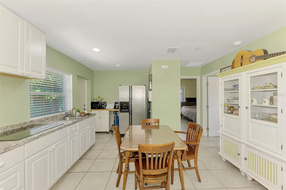 1420 19TH AVENUE W Bradenton, FL 34205