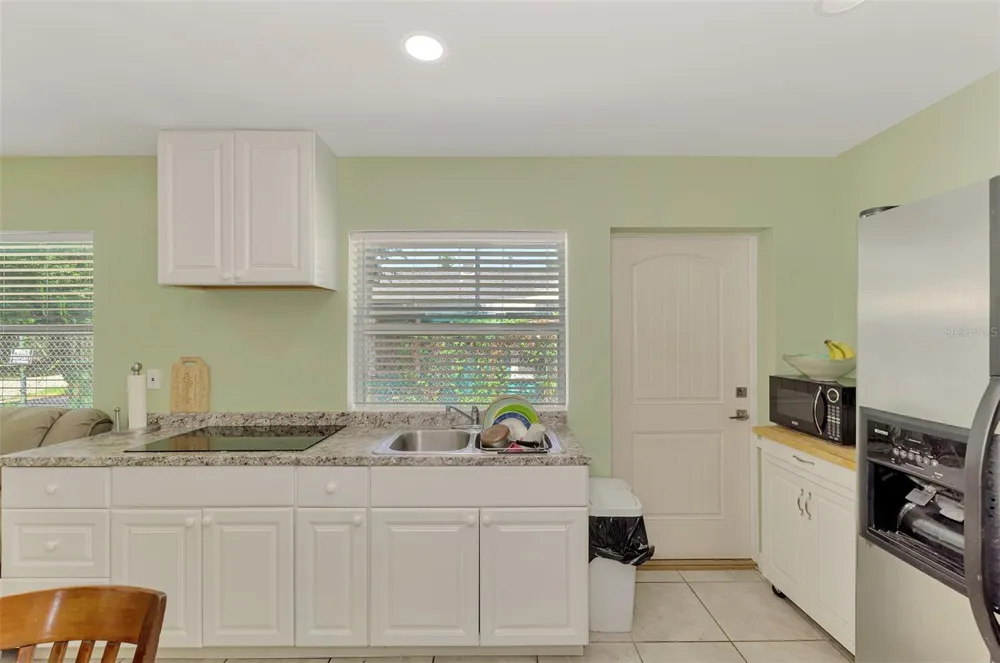 1420 19TH AVENUE W Bradenton, FL 34205