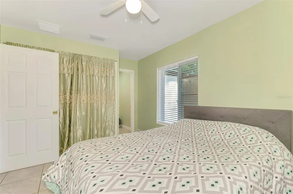 1420 19TH AVENUE W Bradenton, FL 34205