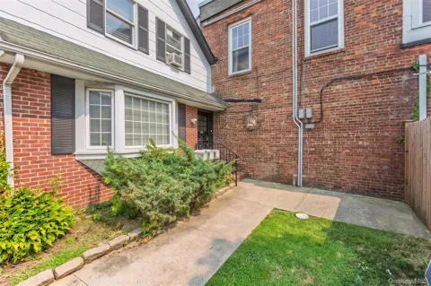 295 Railroad Avenue #A